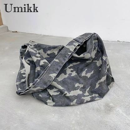 Casual Camouflage Canvas Messenger Bag - Large Capacity
