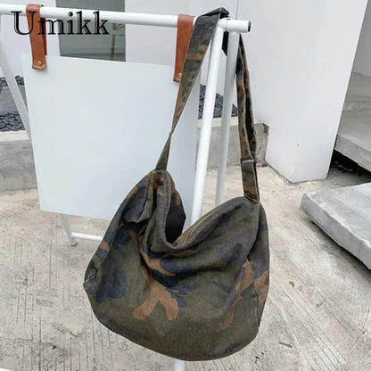Casual Camouflage Canvas Messenger Bag - Large Capacity